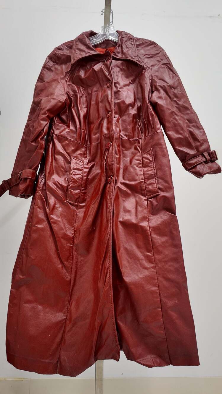 Vintage 70s Full-Length Oxblood Red Faux Leather Trench Coat – (Small/Medium) - Picture 1 of 3